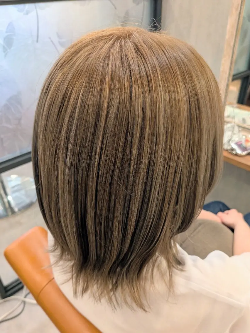 ミディアム カラー ハイライトカラー ハイライト hair＆make Lokahi リホのヘアスタイル