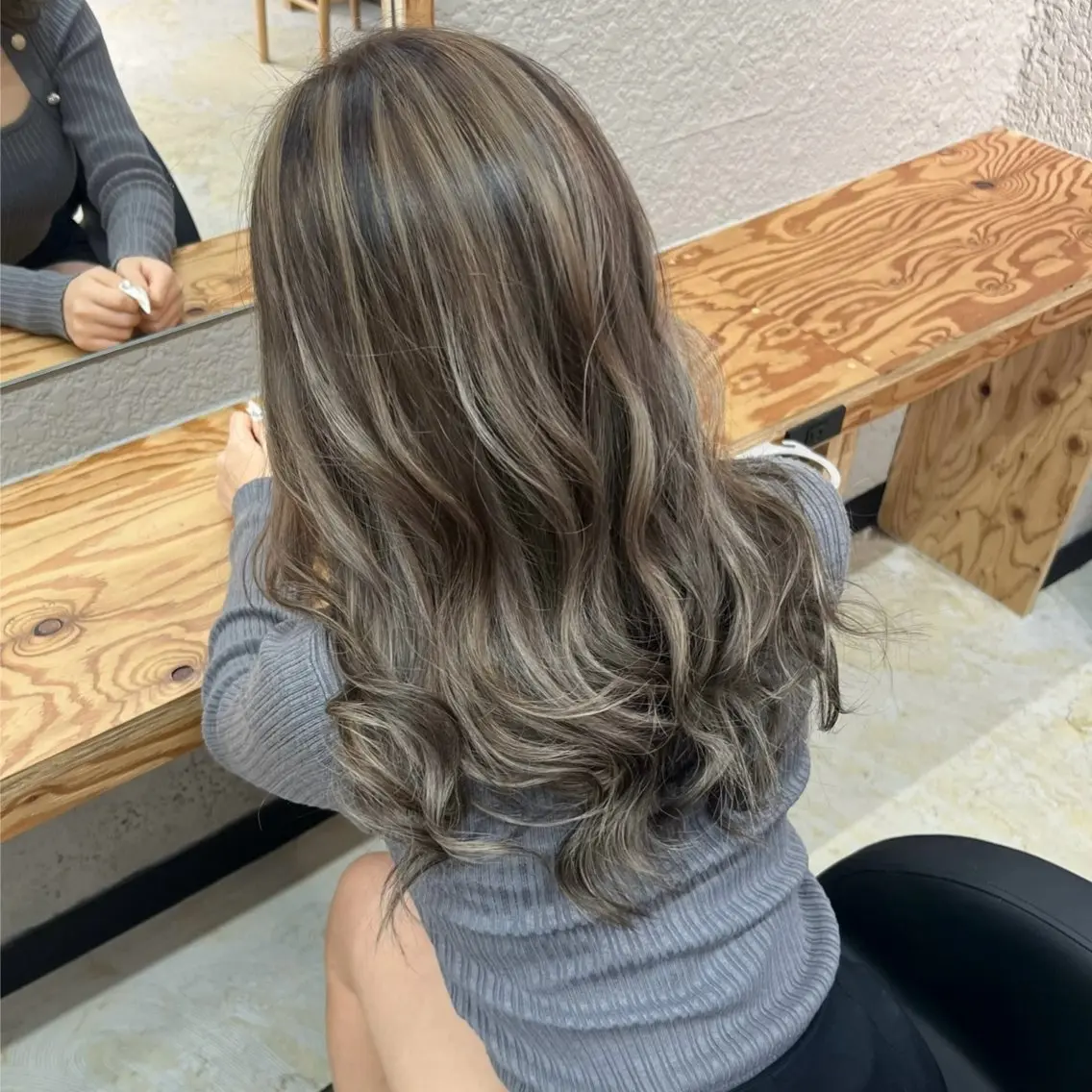 セミロング カラー 💖梅田レイヤー💖 副店長Tsubasaのヘアスタイル