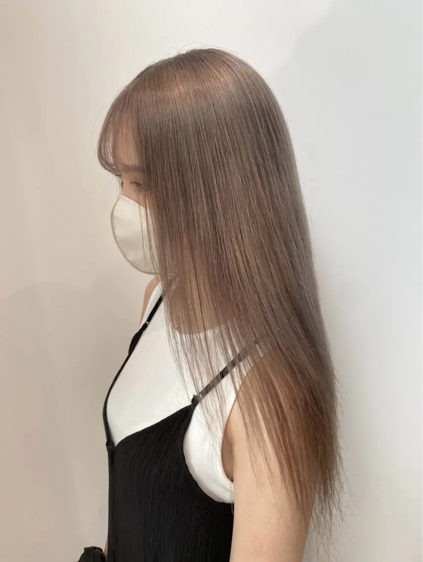 ロング カラー パーマ ヘアアレンジ ベージュカラー ブリーチ 透明感カラー グレージュ ラベンダーカラー 中顔面短縮カット🪽 レイヤー🥀コウヘイのヘアスタイル
