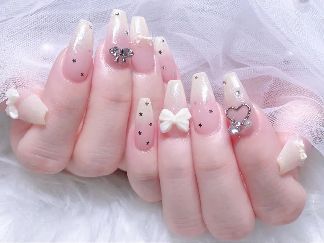 ネイル LuLu nail💕ミカのネイルデザイン