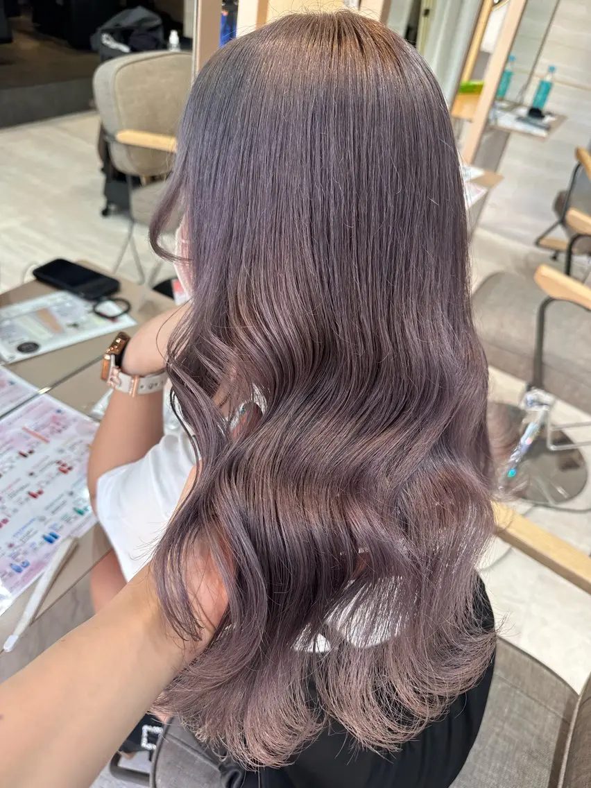 ロング くびれヘア 顔周りカット ヨシンモリ 韓国風ヘア レイヤーカット ヘアカラー トリートメント 🦋高瀬寛菜🦋 韓国/ブリーチのヘアスタイル