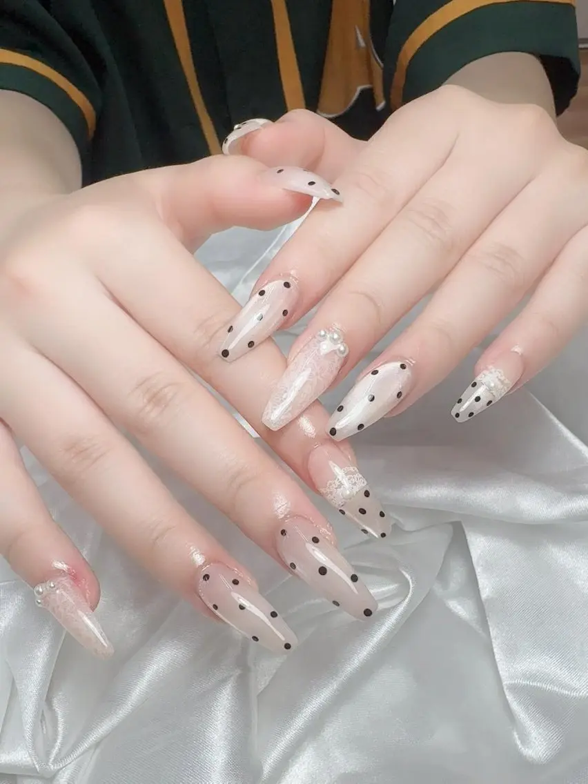ネイル フットネイル フレンチネイル グラデーション 韓国ネイル マグネットネイル ハンドネイル ハンドケア Hara Nail 【持ち込みOK】のネイルデザイン