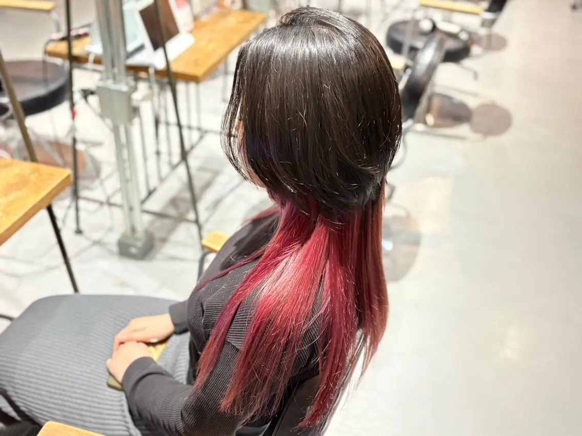 ロング カラー レッドカラー カット ヘアカラー 近藤 翔生のヘアスタイル