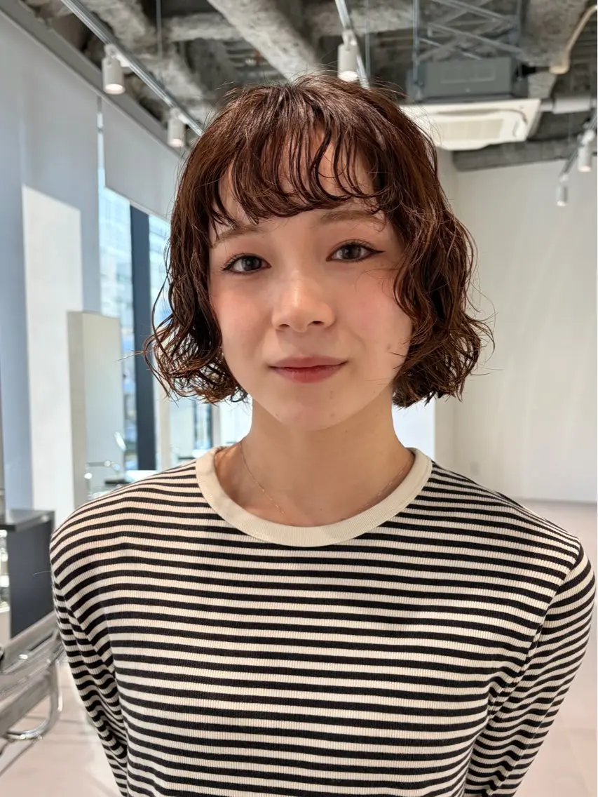 ショート パーマ ボブ カット パーマ サエ/ レイヤー/パーマのヘアスタイル