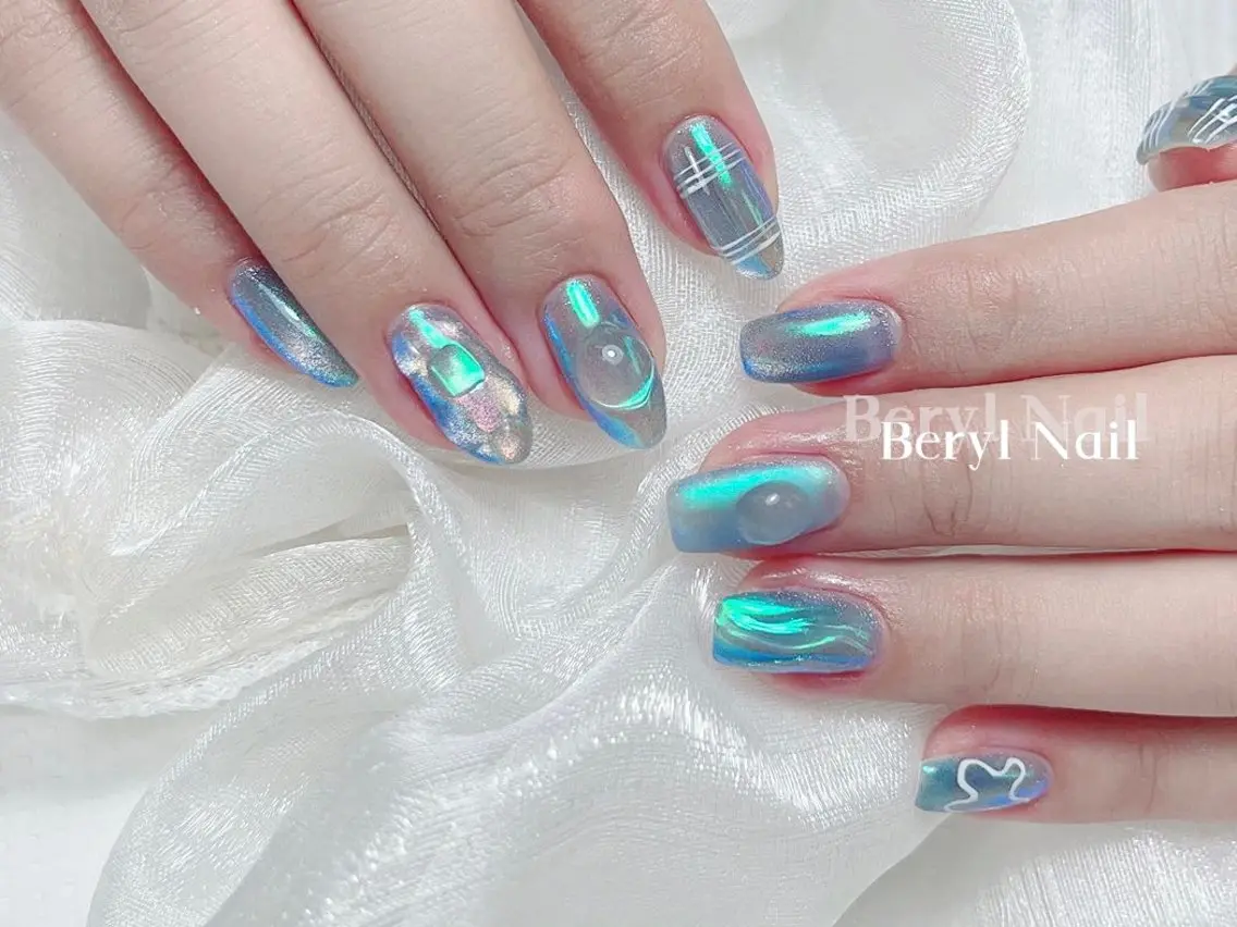 ミディアム Beryl Nail 新大久保のネイルデザイン