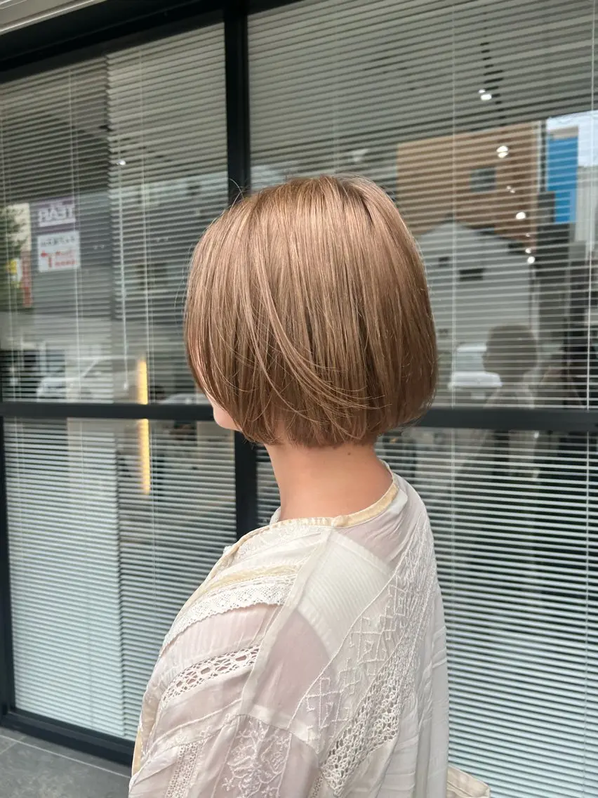 ミディアム カラー カット ヘアカラー 鈴木 よつはのヘアスタイル