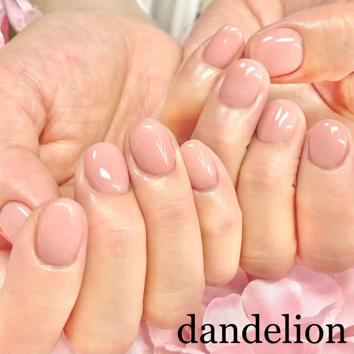 ネイル ハンドネイル ハンドケア dandelion ダンデライオンのネイルデザイン