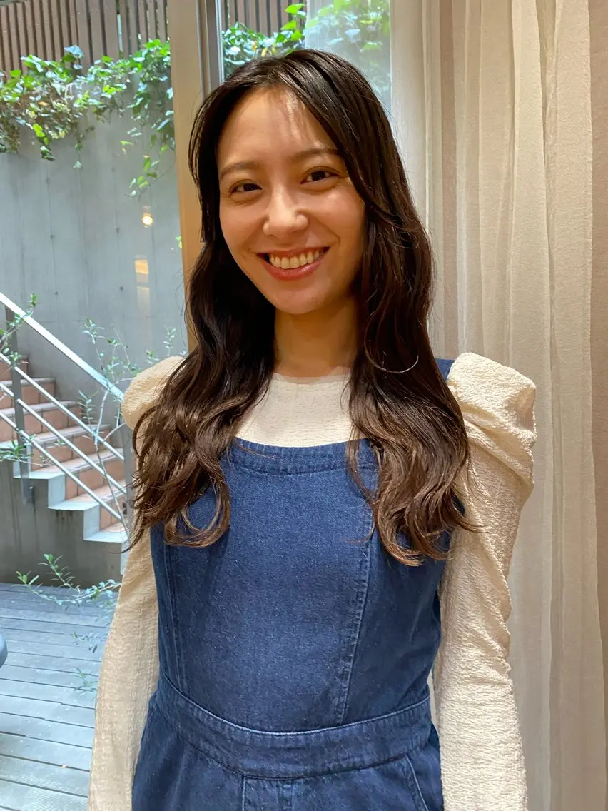 ロング カット ヘアカラー パーマ 大人可愛い♡コテ巻き パーマ🌼杉田 萌恵のヘアスタイル