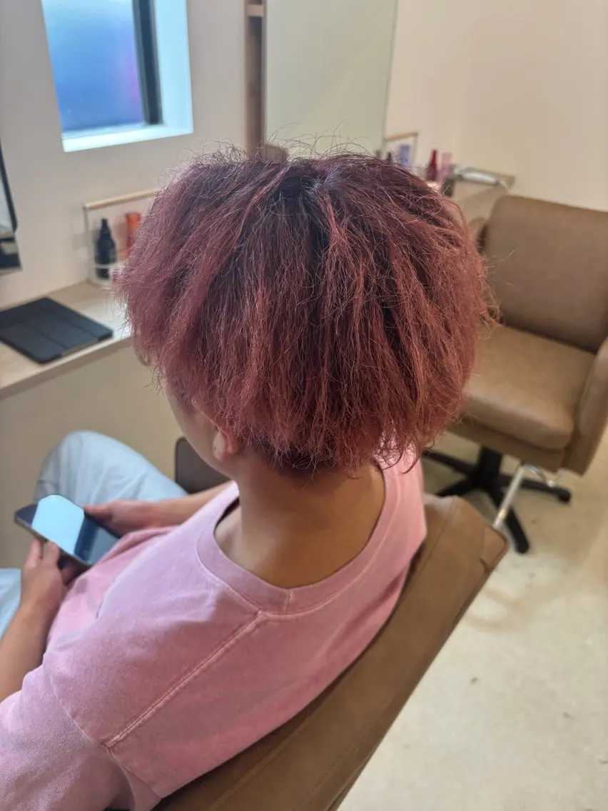 ショート ヘアカラー 村松 音歩のヘアスタイル