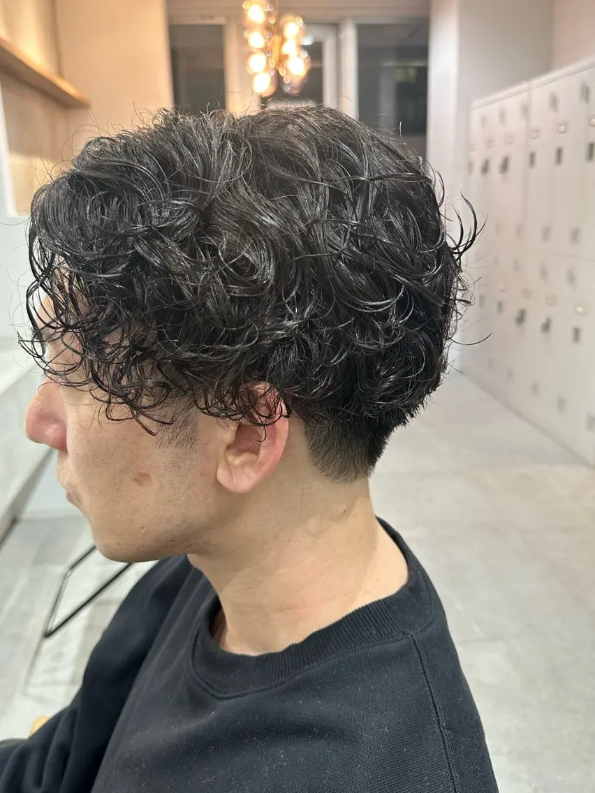 ショート パーマ メンズ カット パーマ シガ ミクトのヘアスタイル