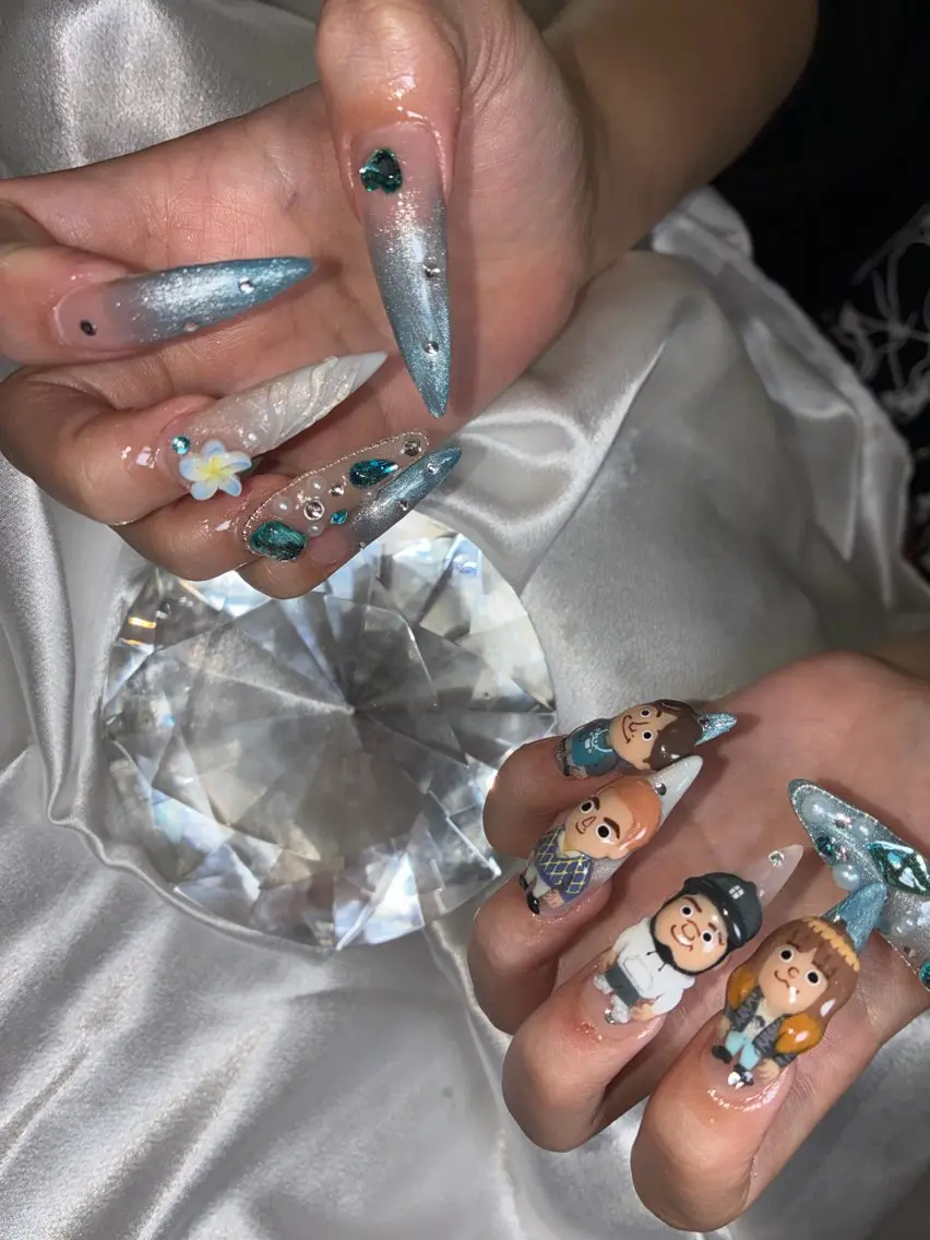 ミディアム ハンドネイル YOKOSUKA NAILS💅⚓️のネイルデザイン