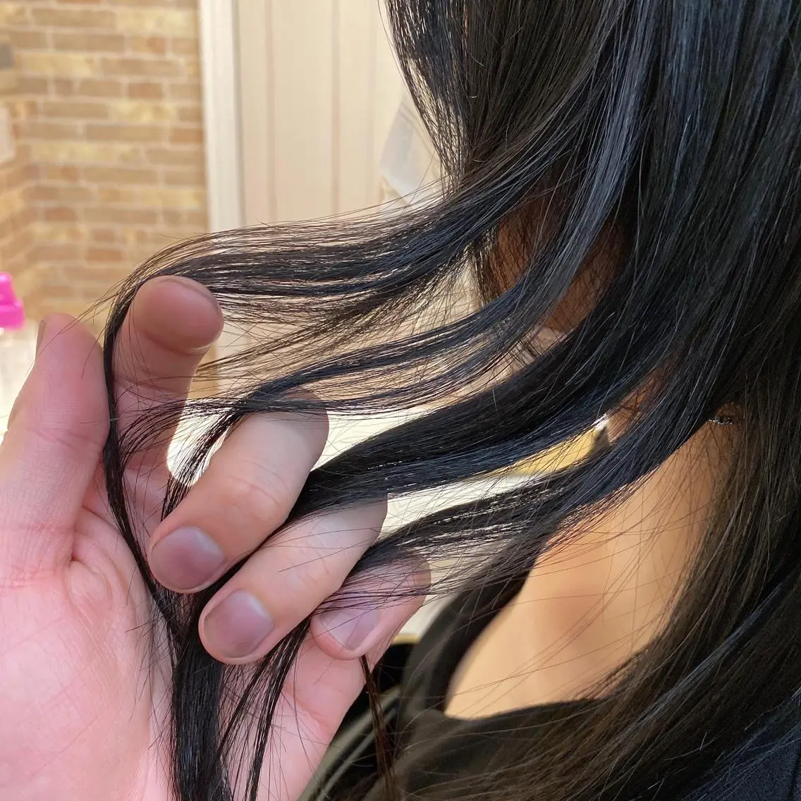 セミロング カラー ブルーカラー ブリーチなし✨艶髪 カラー𓃲YAGIのヘアスタイル