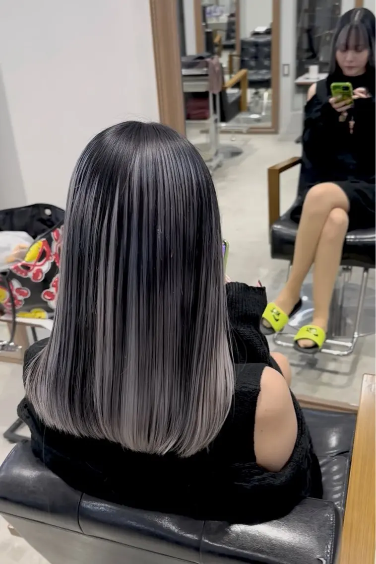 ロング カラー 透明感カラー デザインカラー ハイトーンカラー 髙木 利央のヘアスタイル