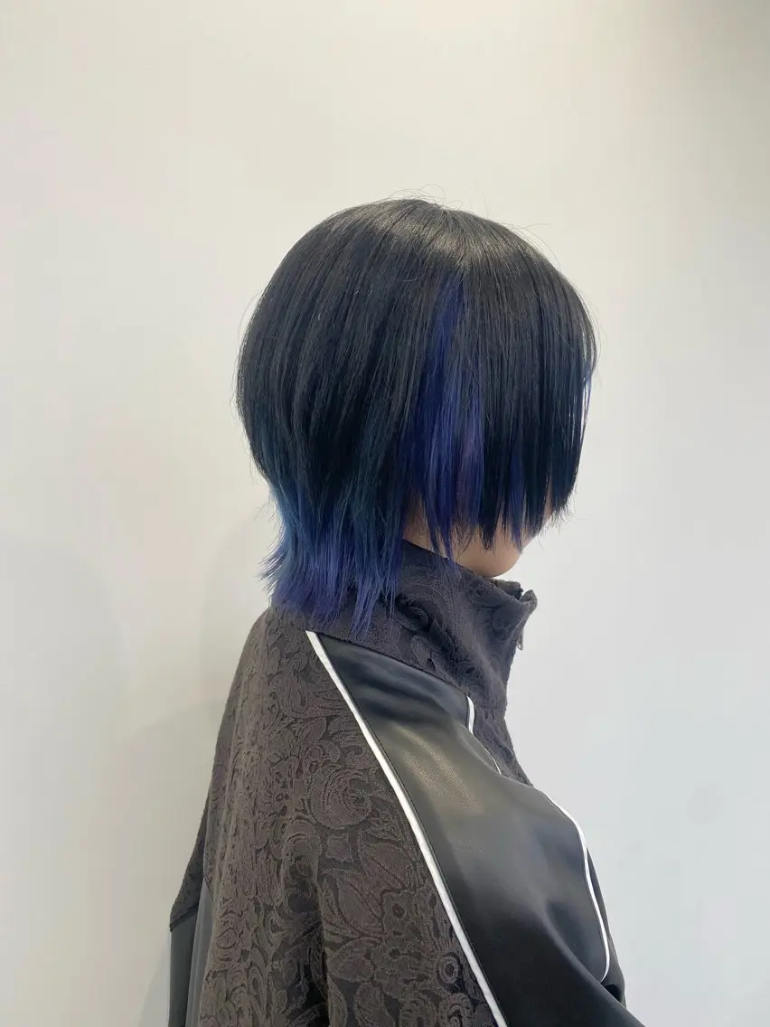 ショート ウルフカット 丸山 純奈のヘアスタイル