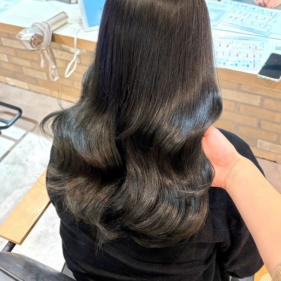 ロング カラー アッシュ アッシュグレー ブリーチ 透明感カラー ヘアカラー 透明感 カラー/ shoのヘアスタイル
