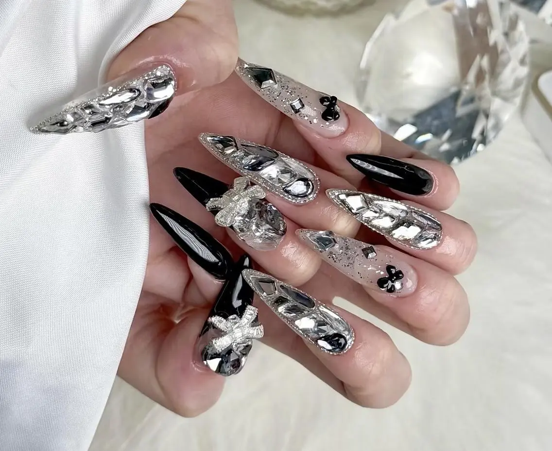 ネイル オーロラネイル チークネイル フットネイル ジェルネイル 韓国ネイル ハンドネイル H.baby Nail Salonのネイルデザイン