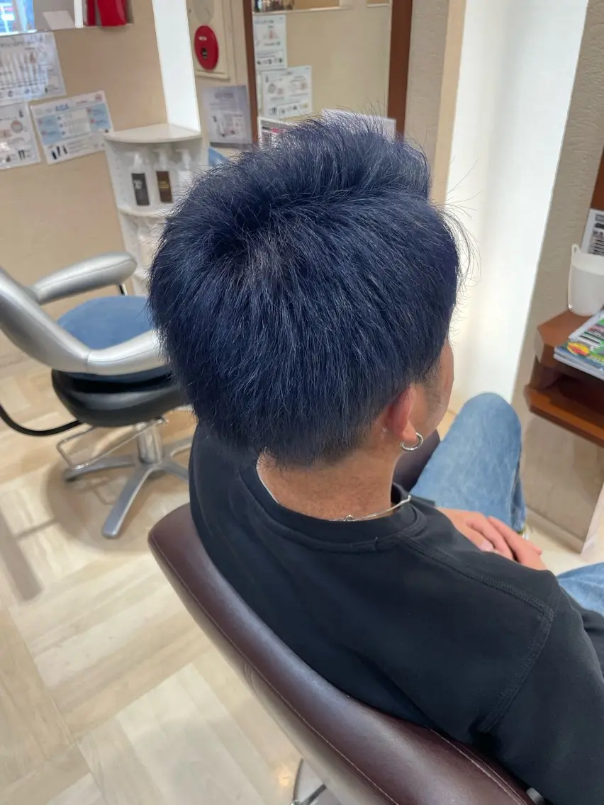 カラー メンズ ブルーカラー ヘアカラー あそう りゅうやのヘアスタイル