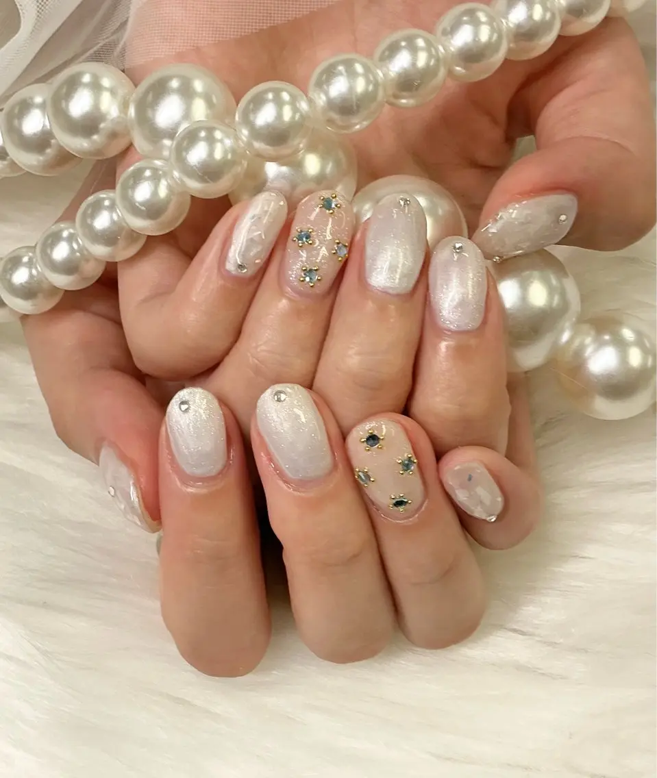 ネイル フレンチネイル ジェルネイル ガラスフレンチ グラデーション マグネットネイル Queeens nailのネイルデザイン