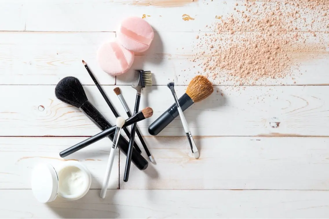 カラー パーマ ヘアアレンジ メンズ メンズブリーチ メンズインナーカラー ブリーチ ケアブリーチ ケアカラー 中山 正洋のヘアスタイル