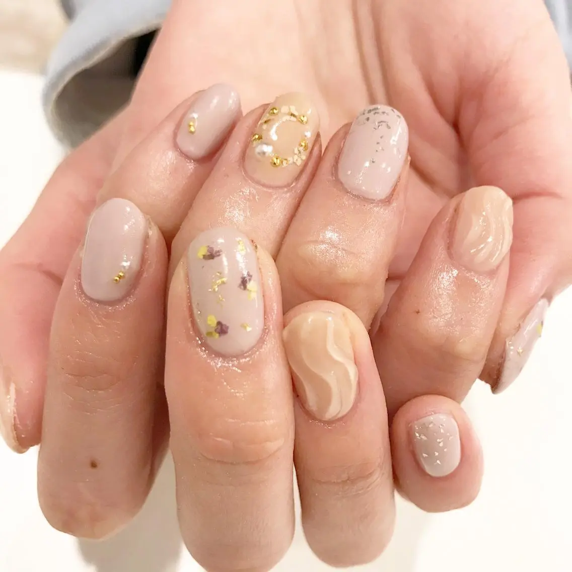 ネイル 板垣 綾乃のネイルデザイン