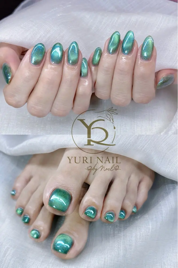 ネイル ジェルネイル キラキラネイル マグネットネイル ミラーネイル パラジェル ハンドネイル フットネイル ハンドケア YURI Nail Funabashiのネイルデザイン