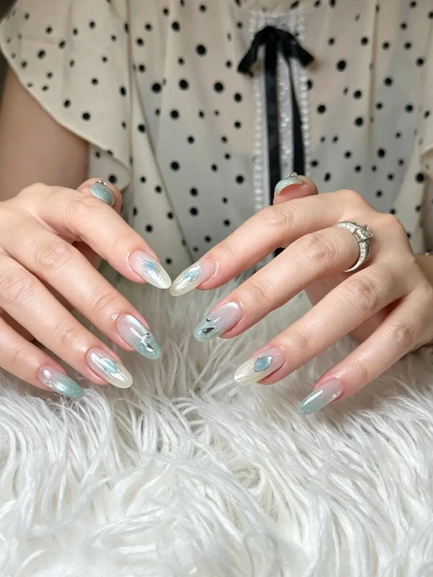 ネイル ENsalon AKIRAのネイルデザイン