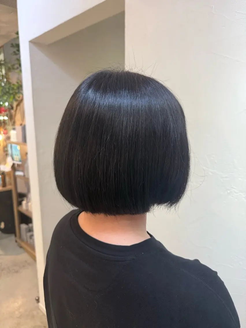 ショート カラー ヘアカラー トリートメント Hikari／暖色／ ブラウンカラー🤍のヘアスタイル