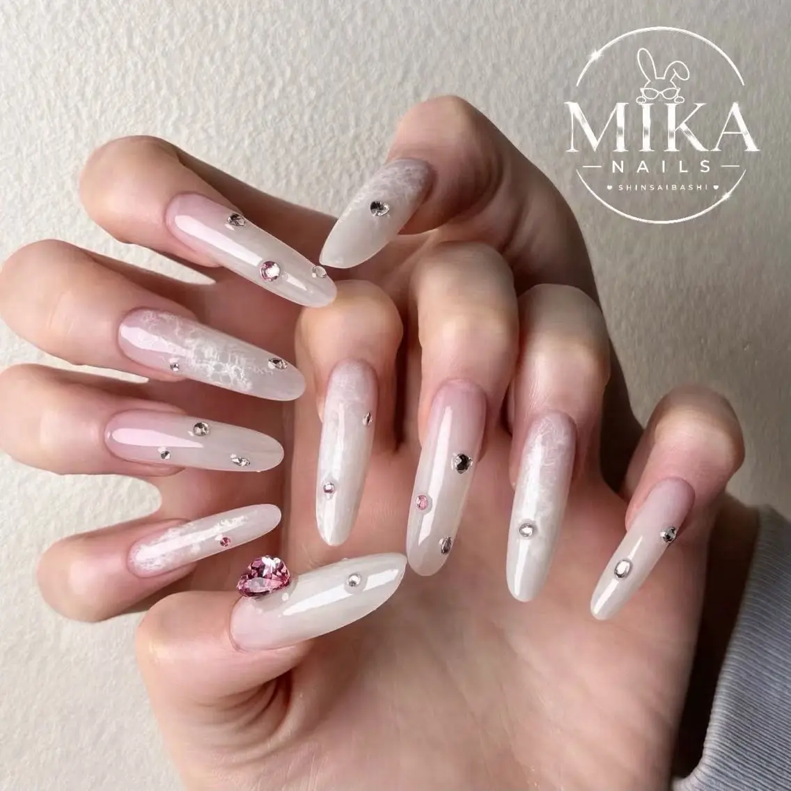 ネイル ハンドネイル Rina Mika Nailsのネイルデザイン