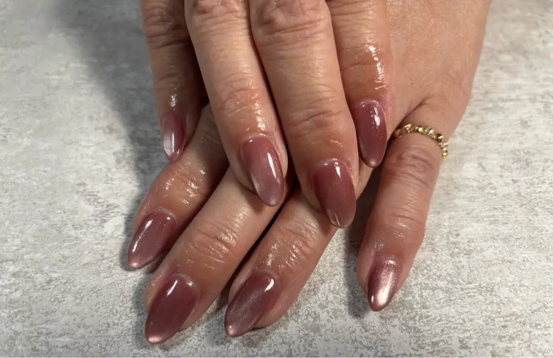 ネイル オーロラネイル ブルー フットネイル フレンチネイル ジェルネイル ハンドネイル kiki nail たまプラーザのネイルデザイン