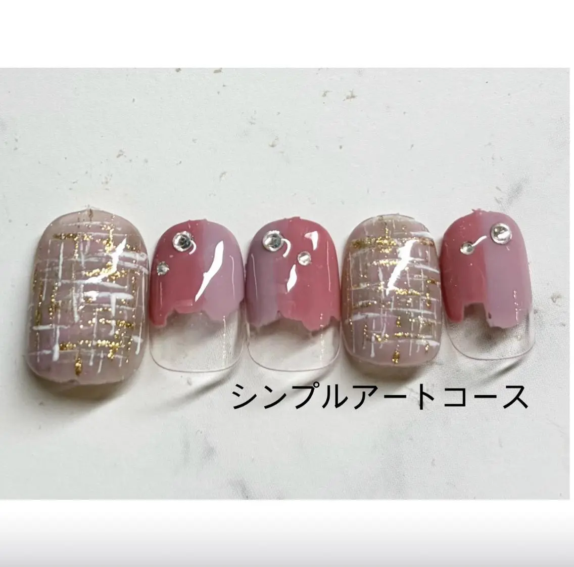 ミディアム ハンドネイル ネイルサロン Bliss（ブリス）のネイルデザイン