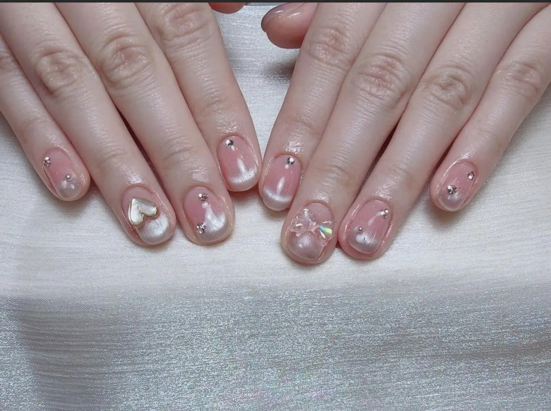 ネイル ハンドネイル ハンドケア MoonNail ナナのネイルデザイン
