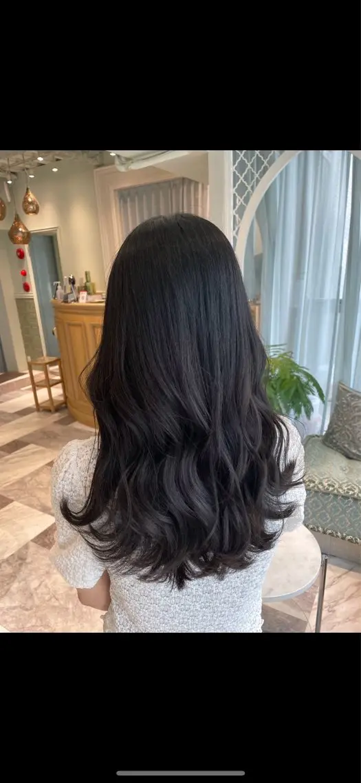 ミディアム カラー ベージュカラー 黒髪 ブリーチ ブルーカラー ブルーブラック カット ヘアカラー トリートメント 木屋元一/透明感 /前髪/レイヤーのヘアスタイル