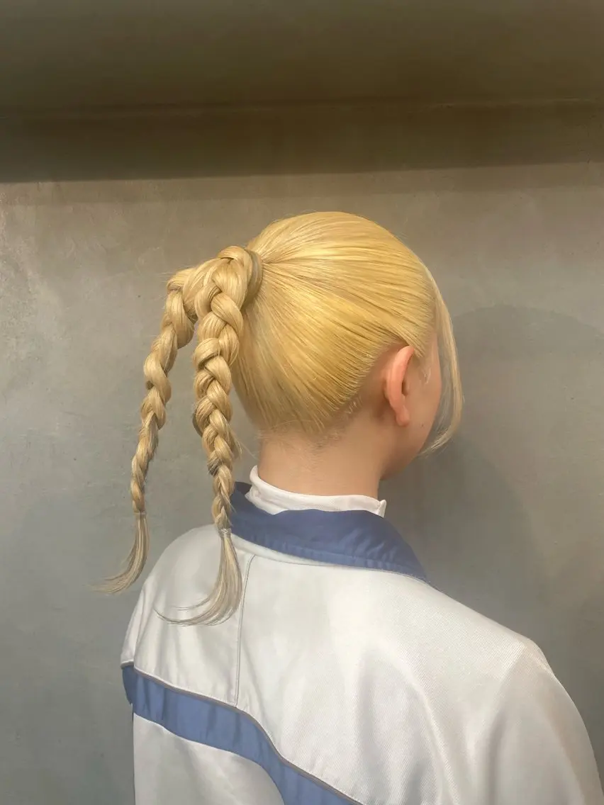 ロング カラー 抜きっぱなしブロンド ブロンド ヘアカラー エクステ/コーンロウ KURUMI⛓️🔥のヘアスタイル