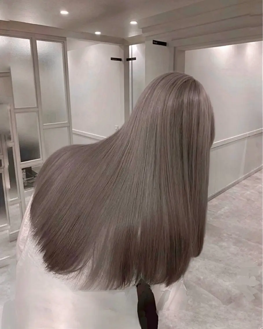 ロング カラー 柔らかbeige モトキのヘアスタイル