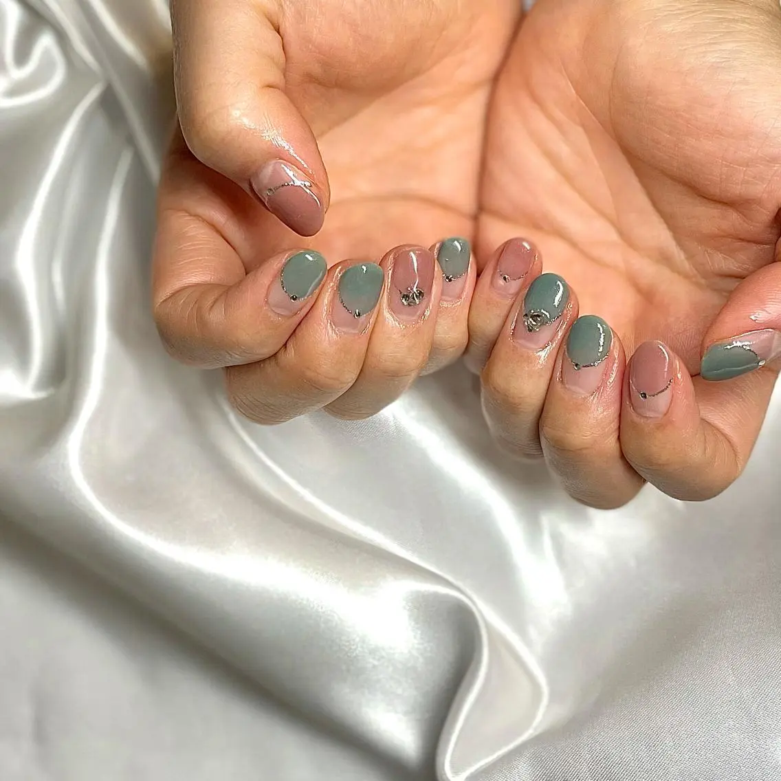 ショート カラー パーマ ヘアアレンジ メンズ キッズ ネイル マツエク・マツパ クリアネイル el. by Aoのネイルデザイン