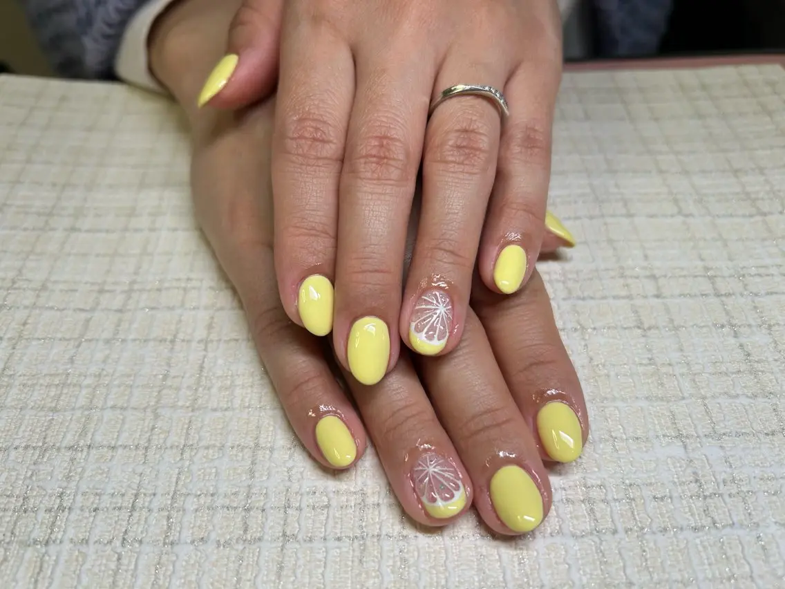ネイル アートネイル フレンチネイル Lisa’s Salonのネイルデザイン