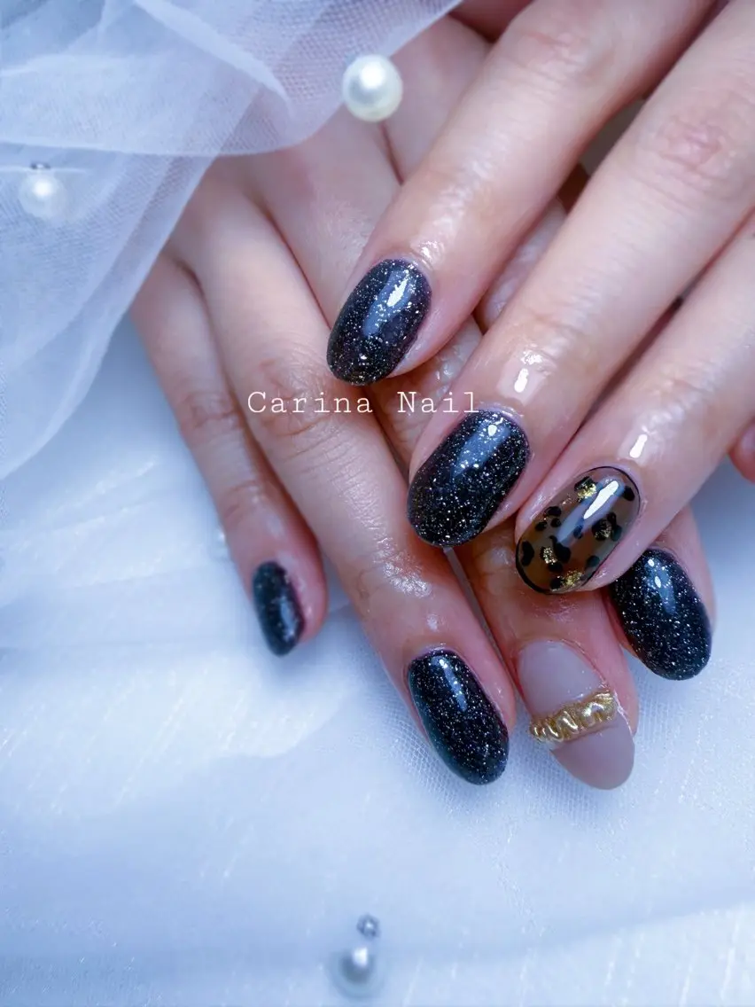 ネイル アニマル柄 ラメ(グリッター) Carina Nailのネイルデザイン