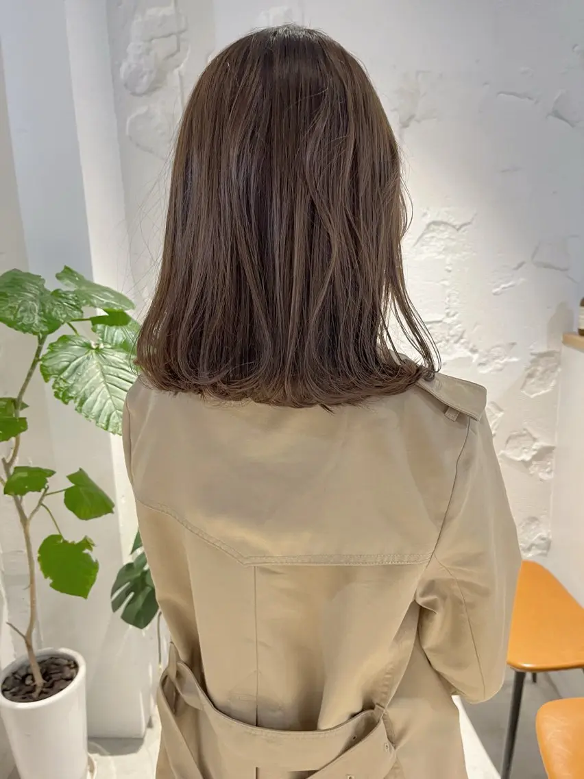 ミディアム カラー ベージュカラー オリーブベージュ ヘアカラー 透明感カラー♡ 岡部瑠里のヘアスタイル