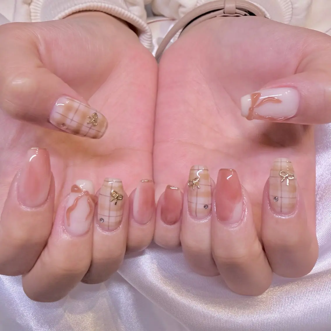 ネイル ガーリー nail salon e'mu💐のネイルデザイン