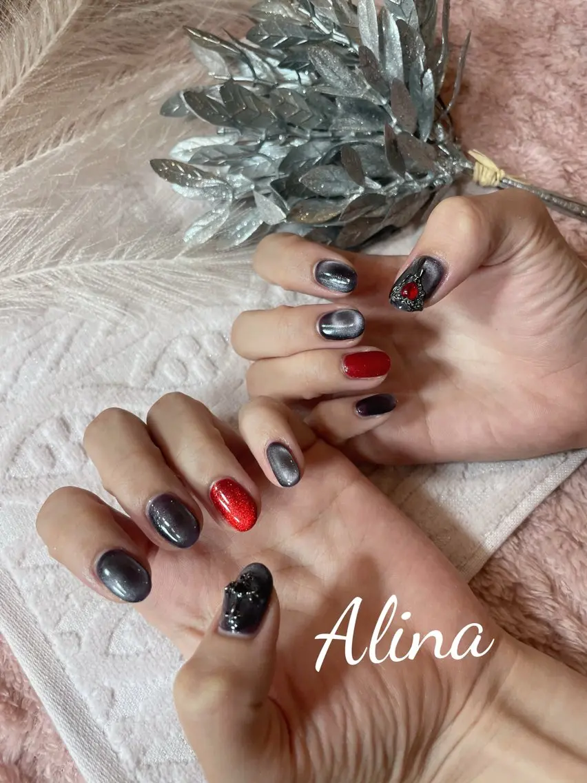 ミディアム Alina エリナのネイルデザイン