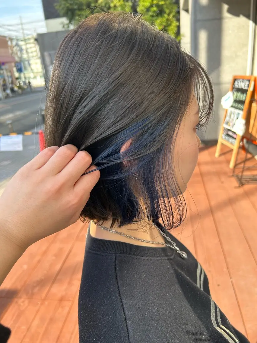 カラー イヤリングカラー カット ヘアカラー トリートメント 河原 亜樹のヘアスタイル