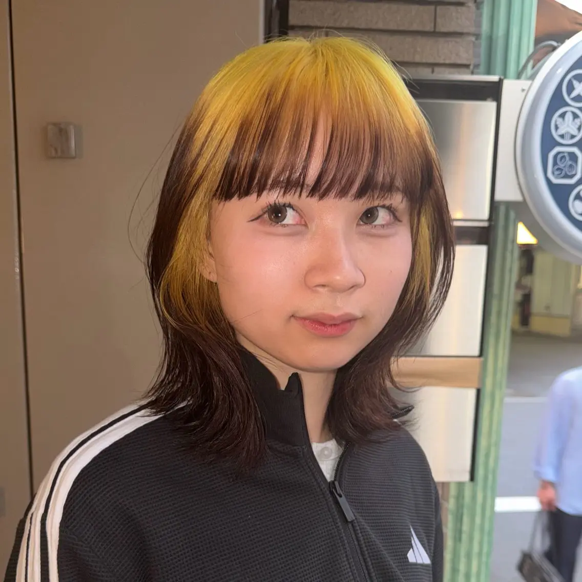 セミロング カラー ヘアカラー トリートメント 🪅ブリーチカラー 🪅琉羽Ruuのヘアスタイル