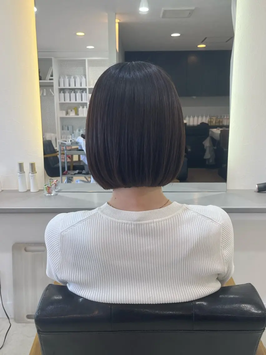 ショート ボブ 山岸 彩乃のヘアスタイル