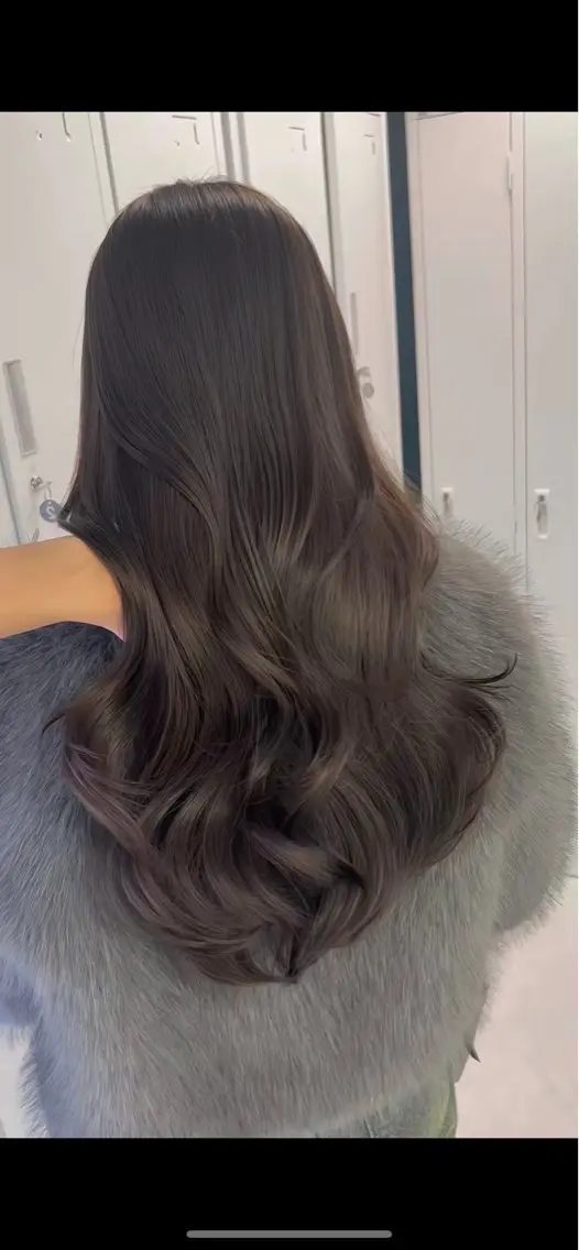 ロング モリシタ チョウのヘアスタイル