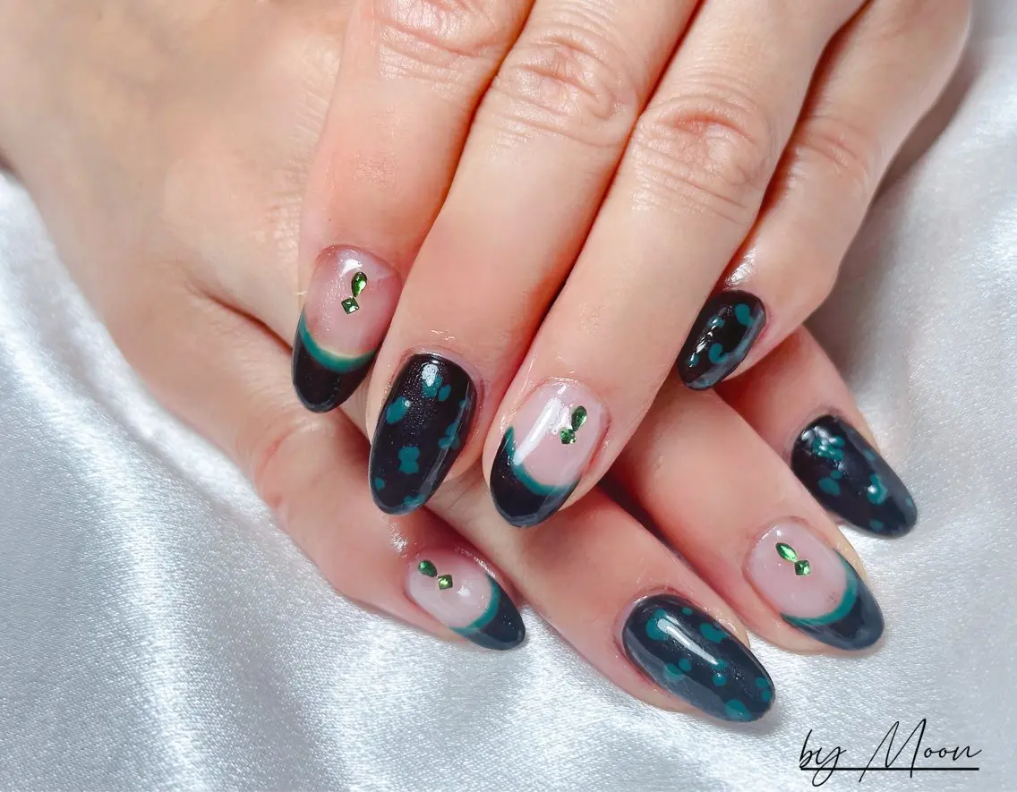 ネイル Moon Nailsのネイルデザイン