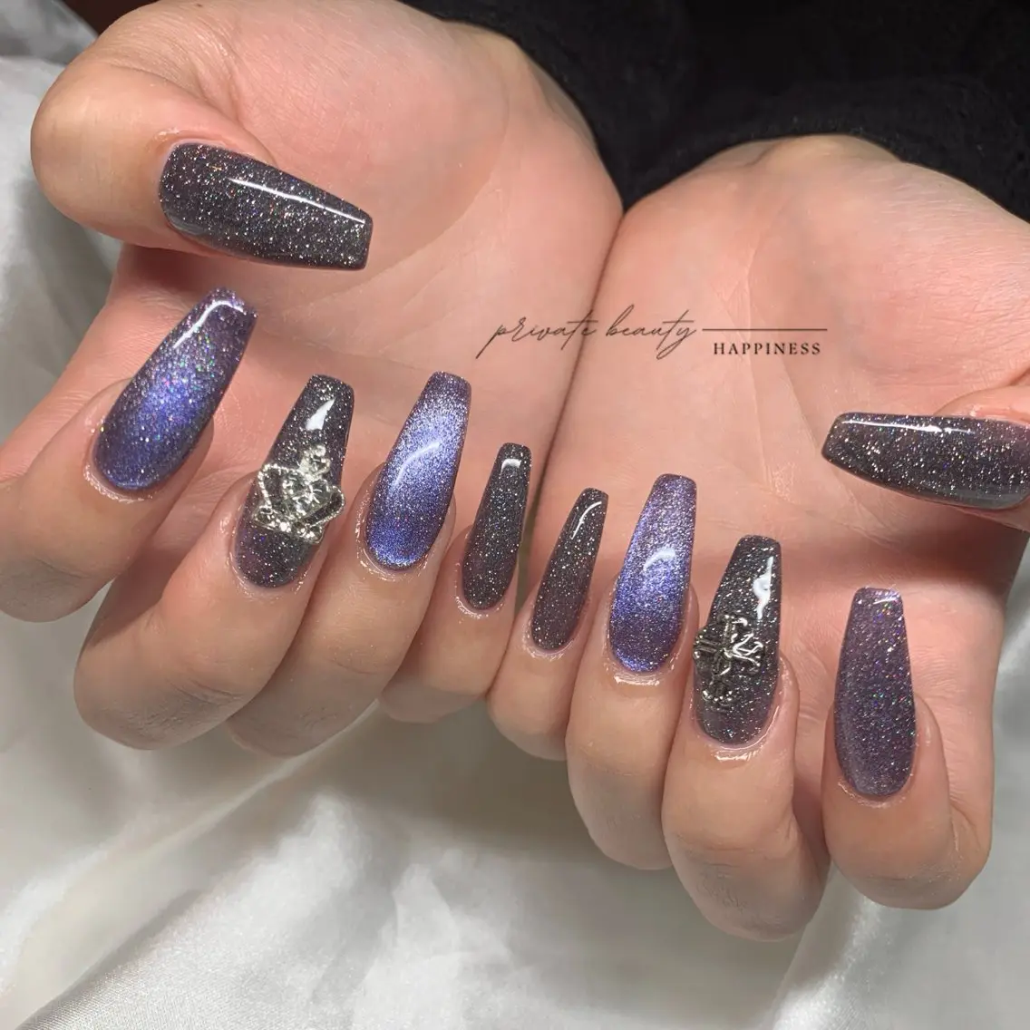 ネイル 長さ出し フラッシュネイル ロングネイル マグネットネイル 持ち込み happiness nailのネイルデザイン