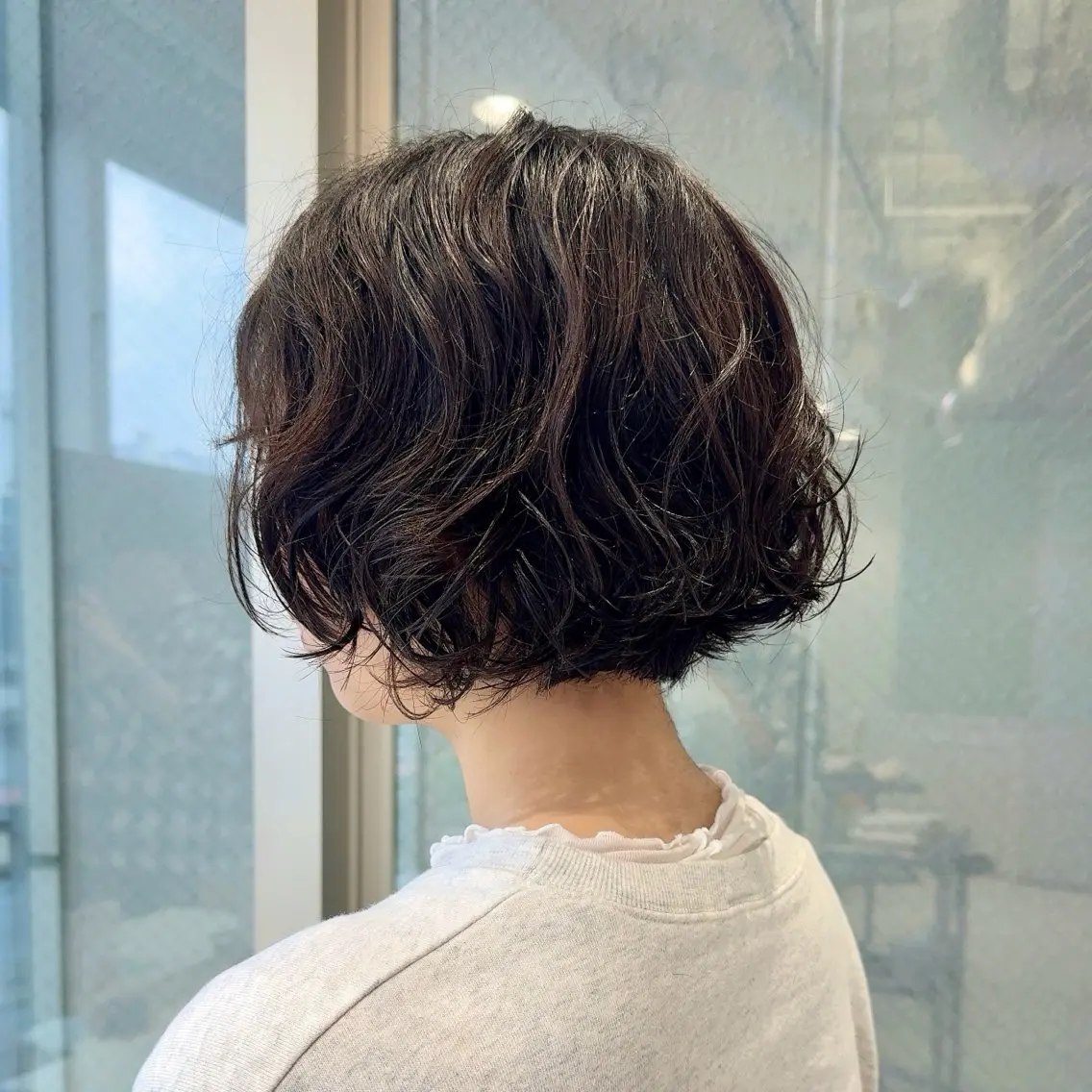 ショート パーマ カット パーマ トリートメント メンズ、ボブパーマ/ 透明感カラー/下村伯のヘアスタイル