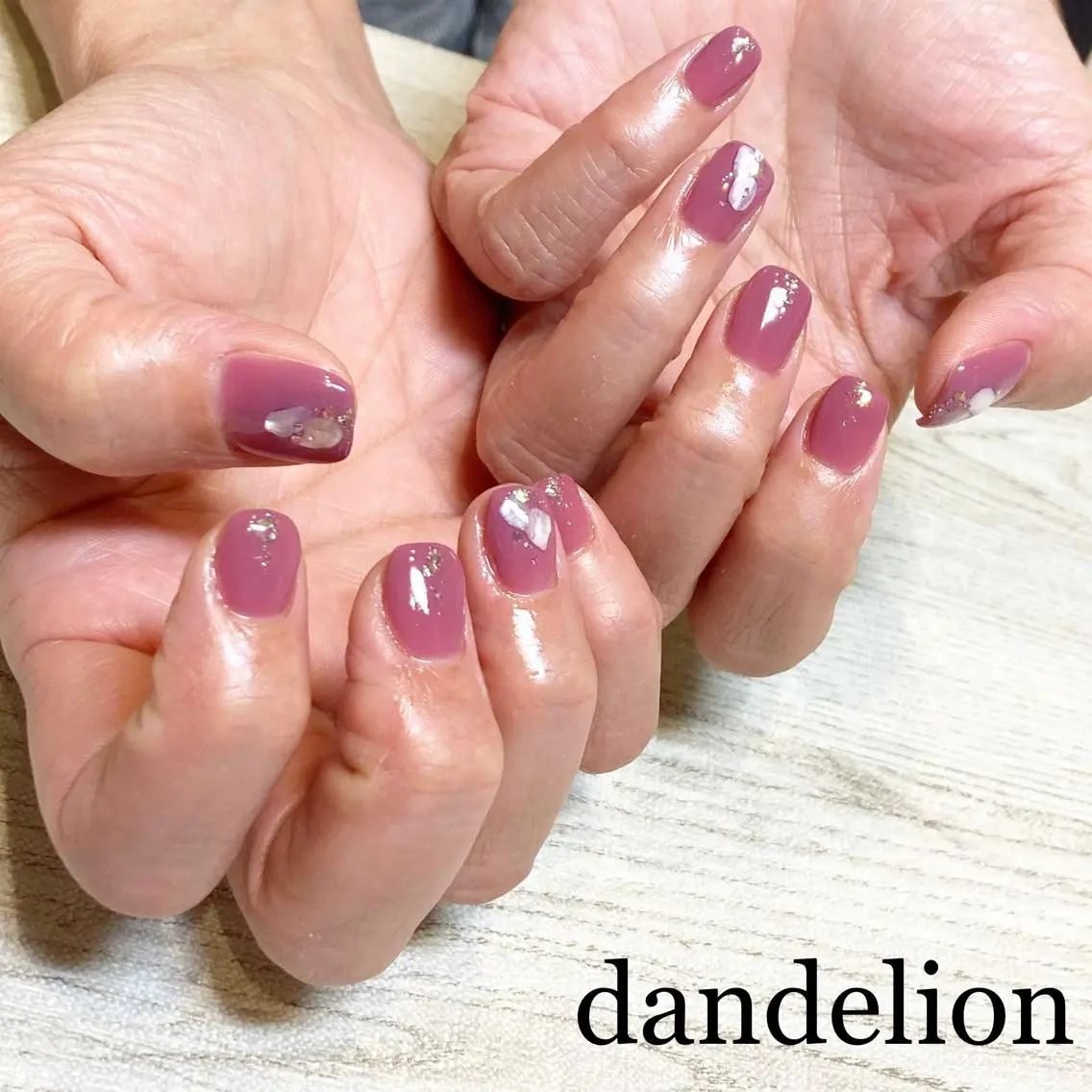 ネイル ハンドネイル ハンドケア dandelion ダンデライオンのネイルデザイン