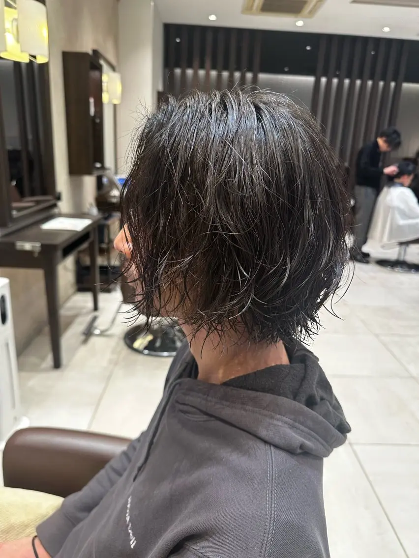 ロング パーマ メンズ メンズパーマ ボブ カット パーマ トリートメント 荒木 郁実のヘアスタイル