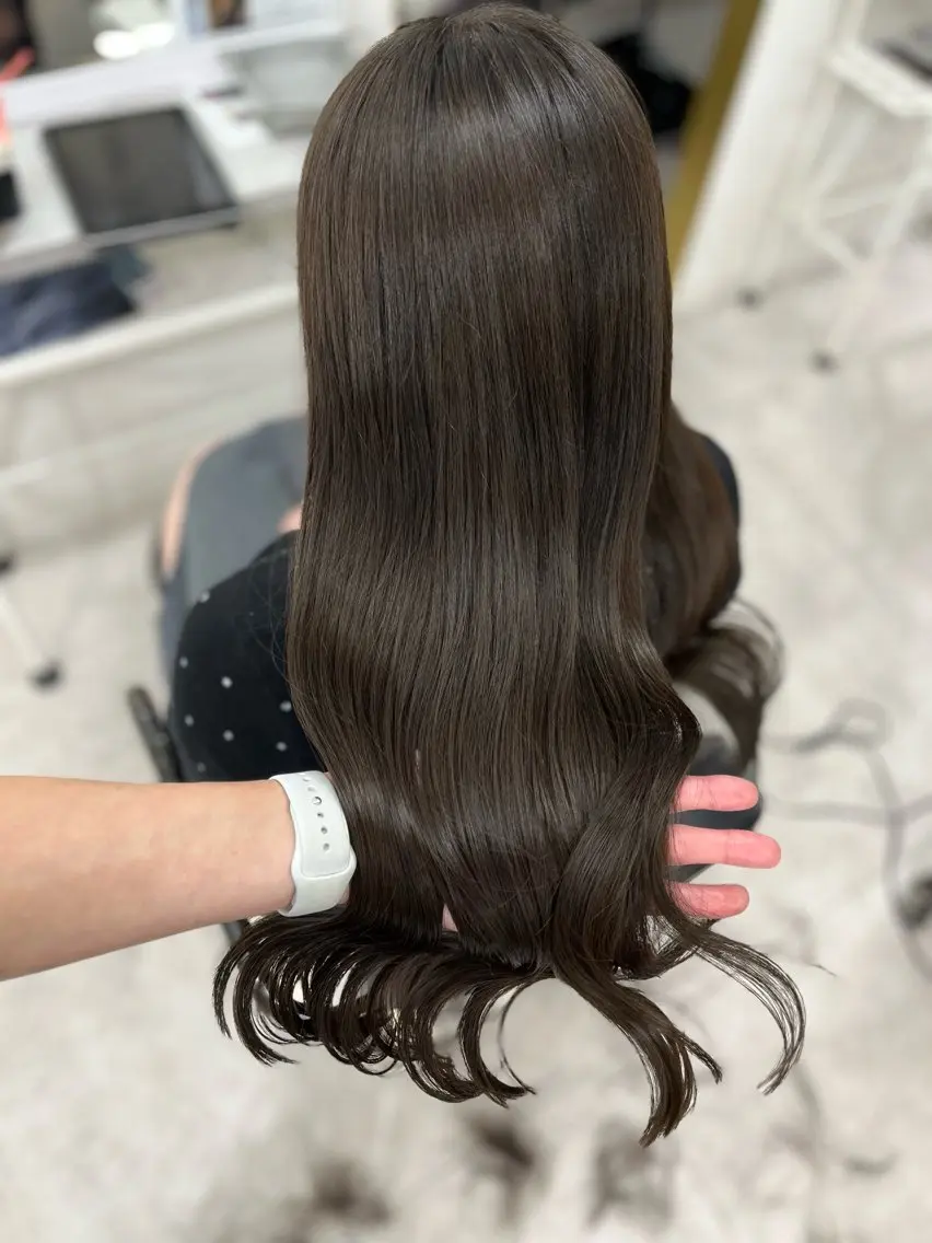ロング カラー グレージュ オリーブグレージュ オリーブグレー カット ヘアカラー トリートメント 🫧ぷる艶カラー🫧 Yuubi🦩のヘアスタイル